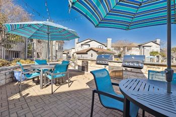 outdoor kitchen and bbq area